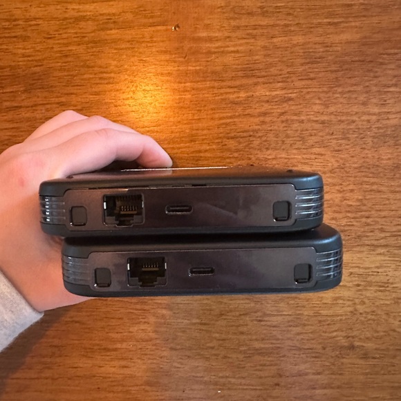 Netgear Mobile WiFi Hotspot - Picture 7 of 8